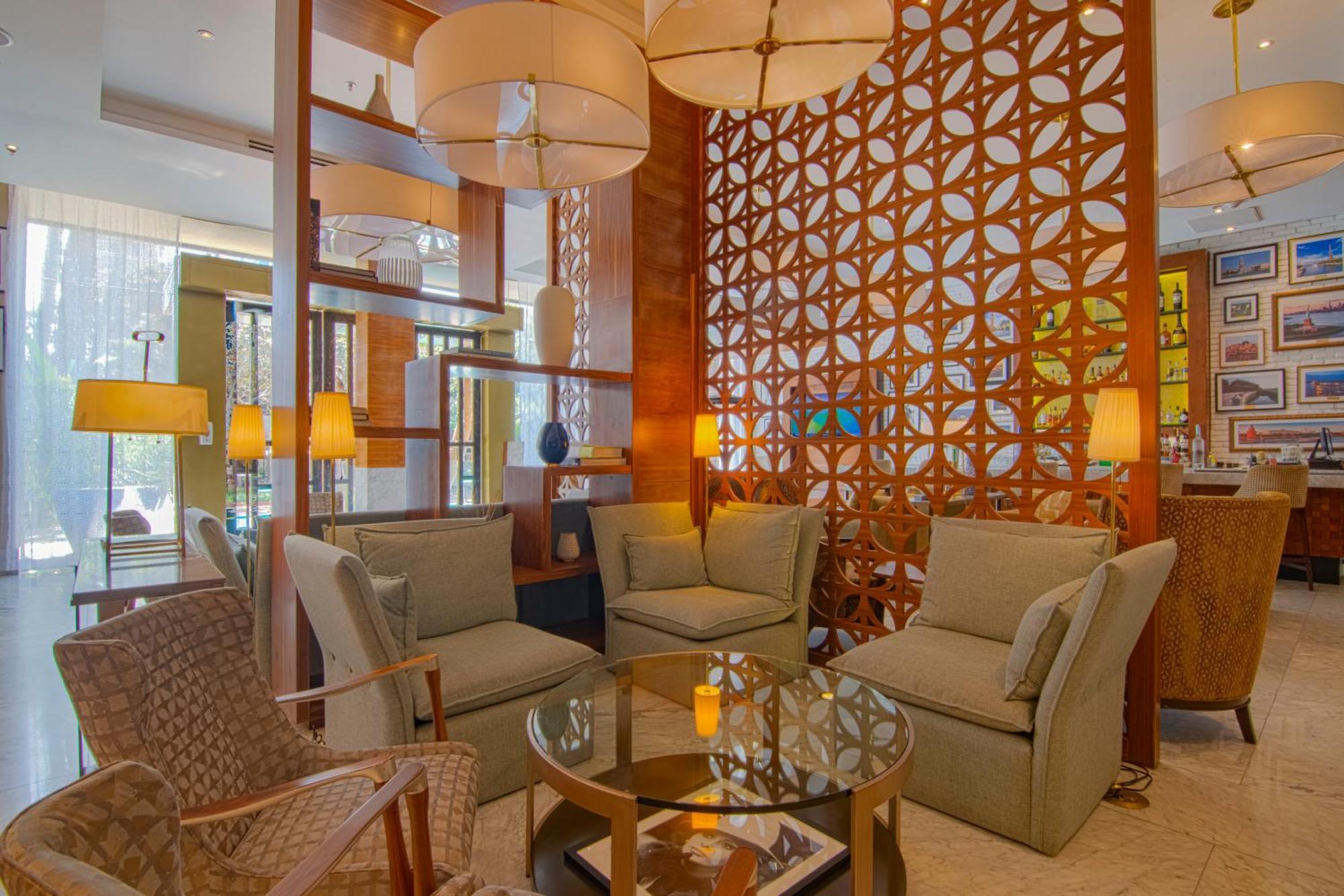 K Tower Boutique Hotel By Lucerna ティファナ エクステリア 写真