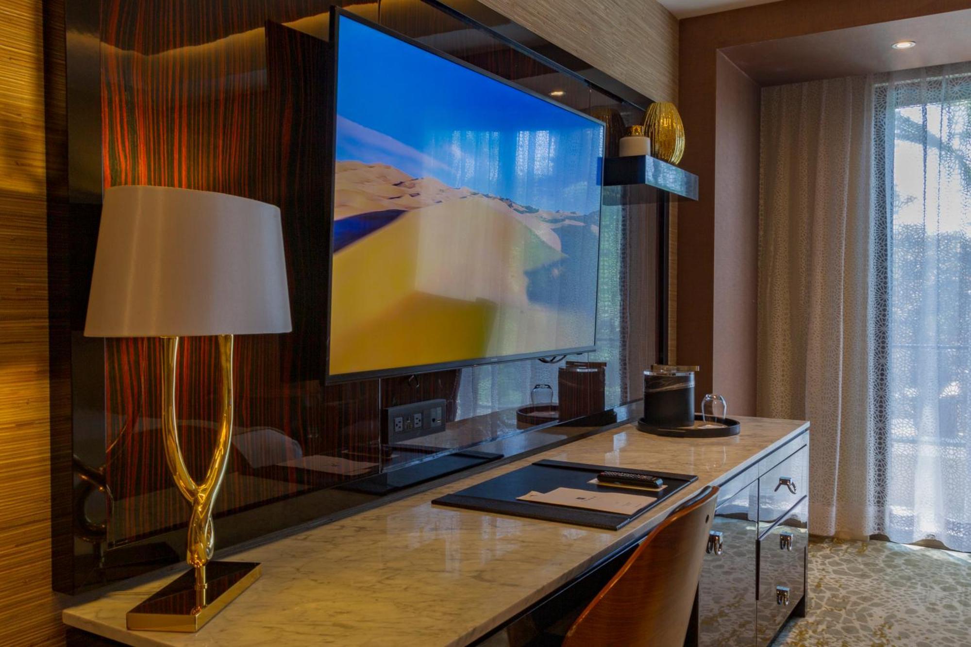 K Tower Boutique Hotel By Lucerna ティファナ エクステリア 写真