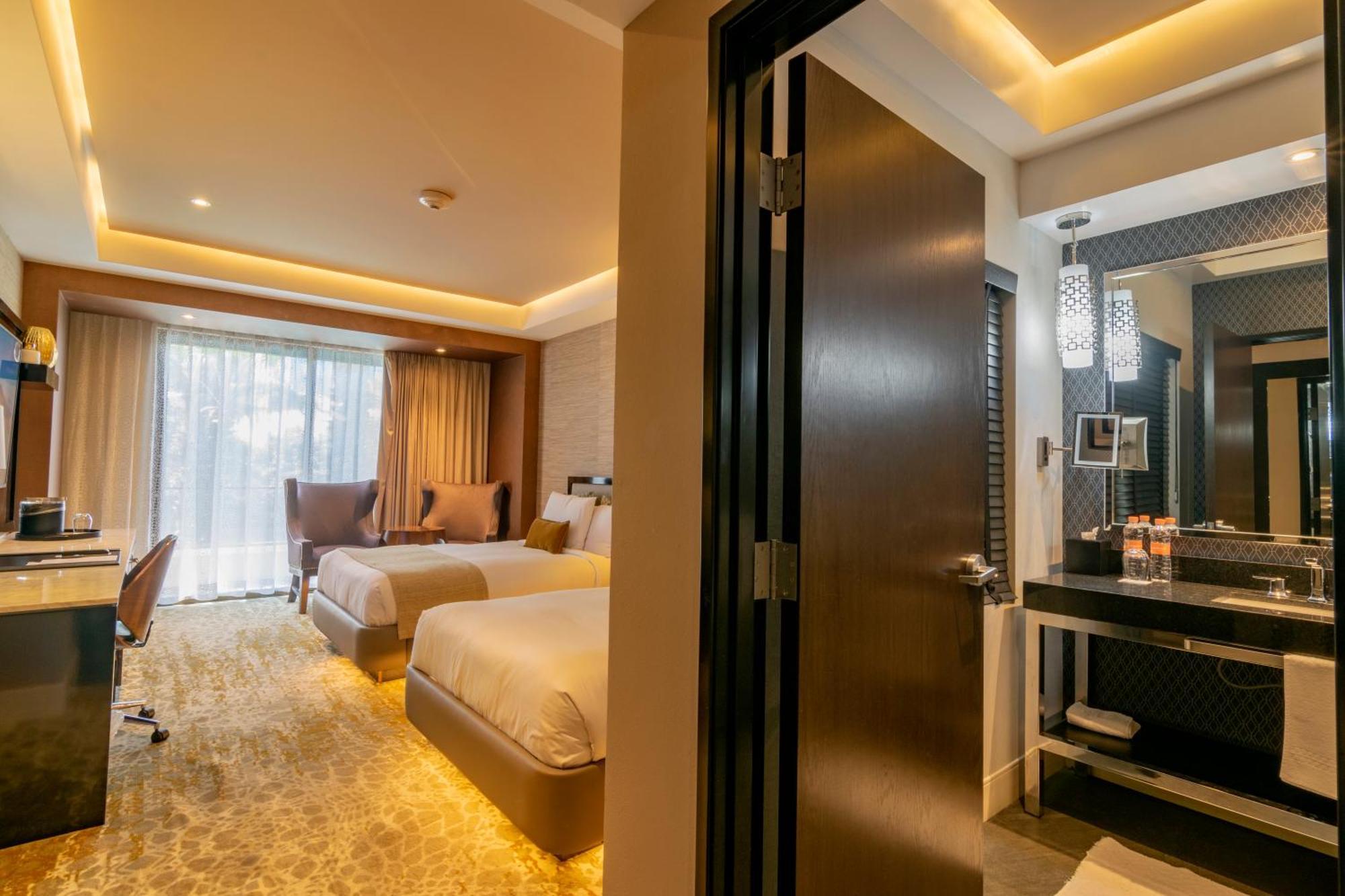 K Tower Boutique Hotel By Lucerna ティファナ エクステリア 写真