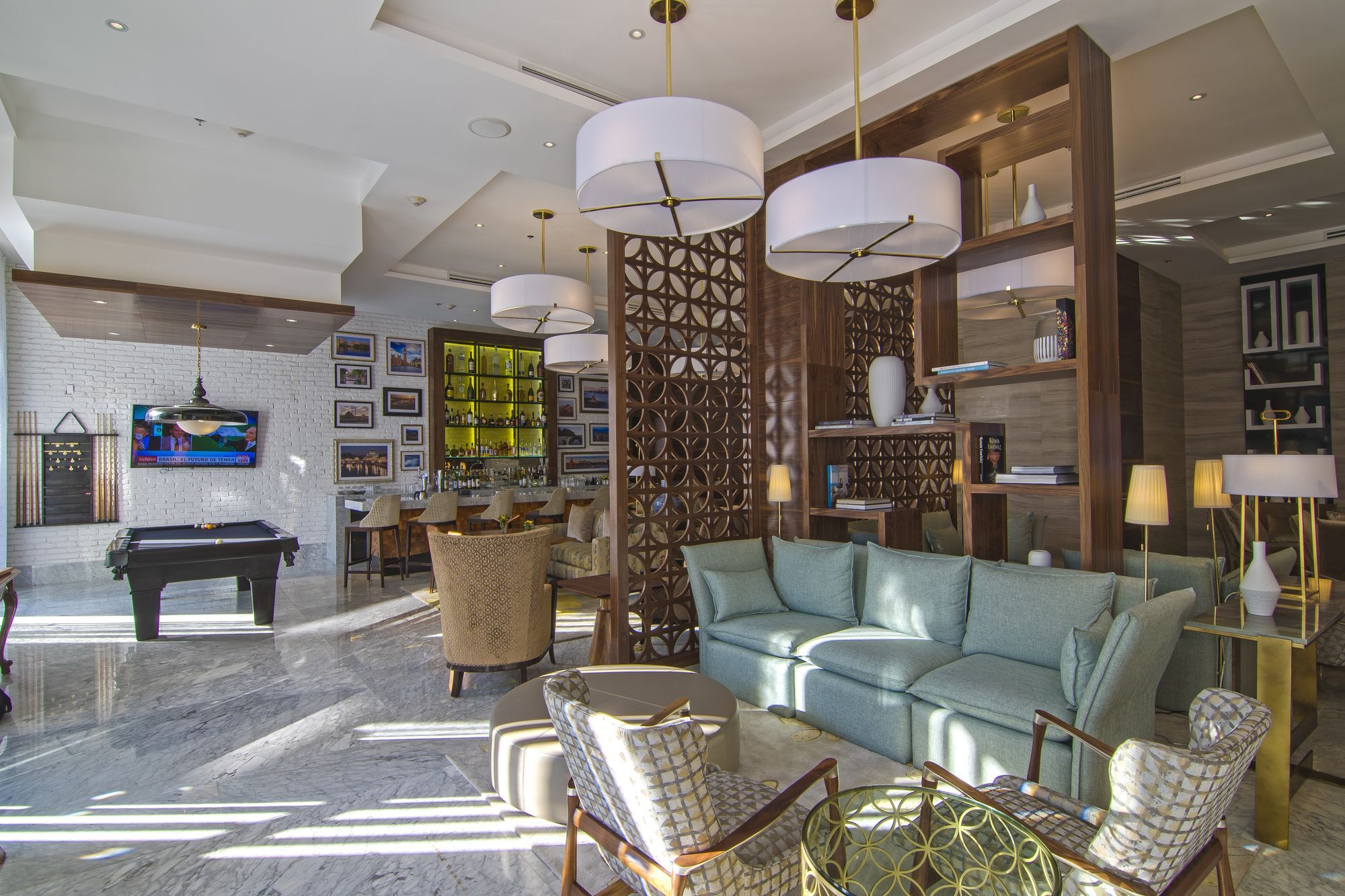 K Tower Boutique Hotel By Lucerna ティファナ エクステリア 写真