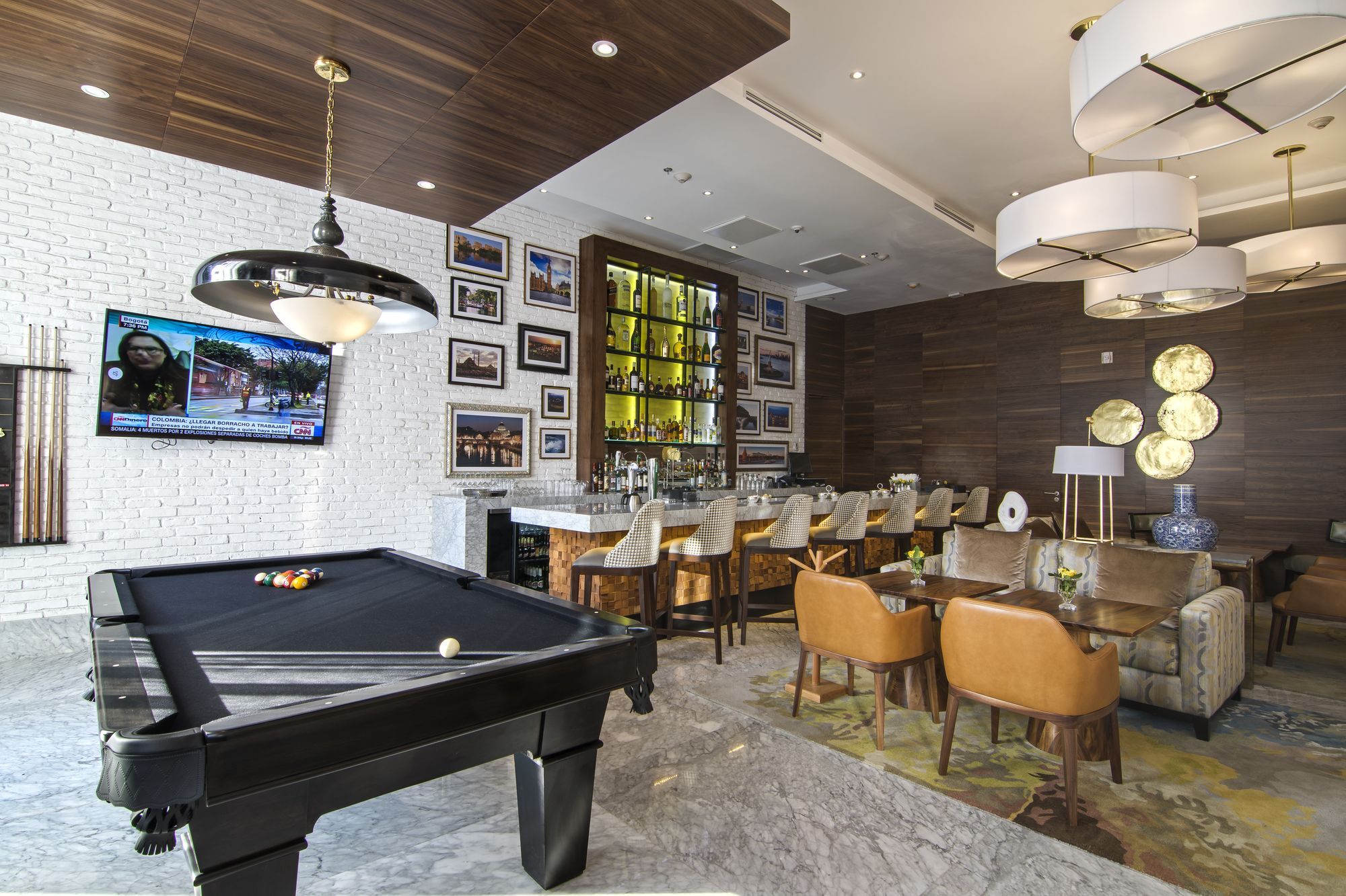 K Tower Boutique Hotel By Lucerna ティファナ エクステリア 写真